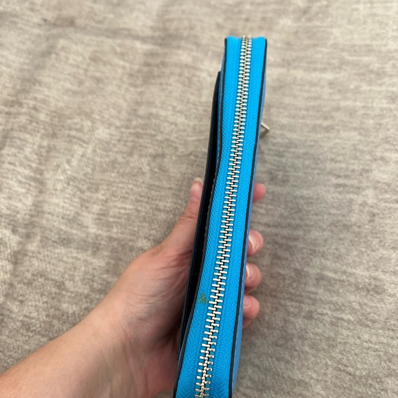Blue Coach Wallet - Picture 7 of 10